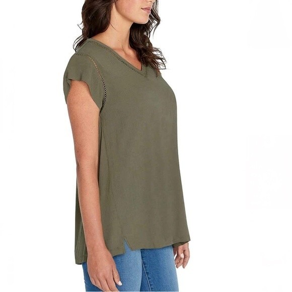 Buffalo David Bitton Olive green with embroidered lace detail top size medium - Picture 2 of 8
